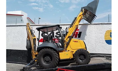 Retroexcavadora New Holland B80c 4wd Kit Nueva